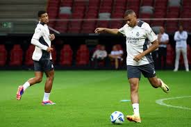 俄乌最新消息!俄罗斯可能同意动用3000亿美元重建乌克兰.